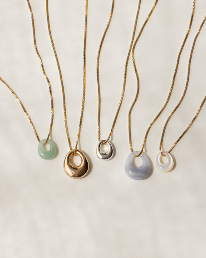 Contour Convertible Charm