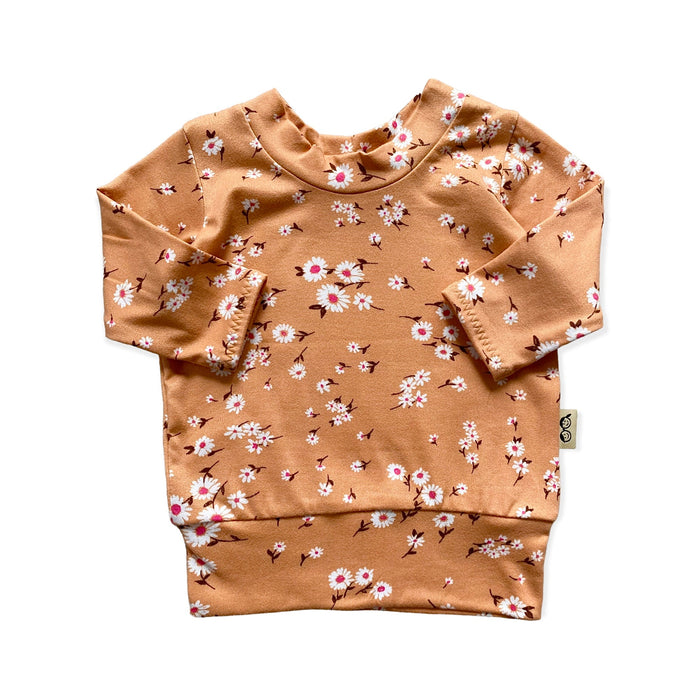 Field of Daises on Camel Lounge Top