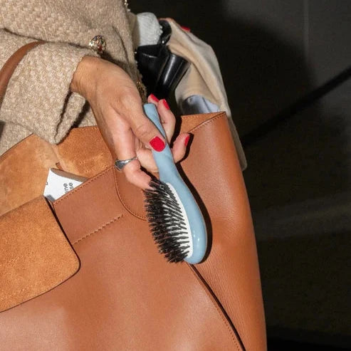 N.01 Small Shine & Care Hair Brush - Light Blue - Living Beauty