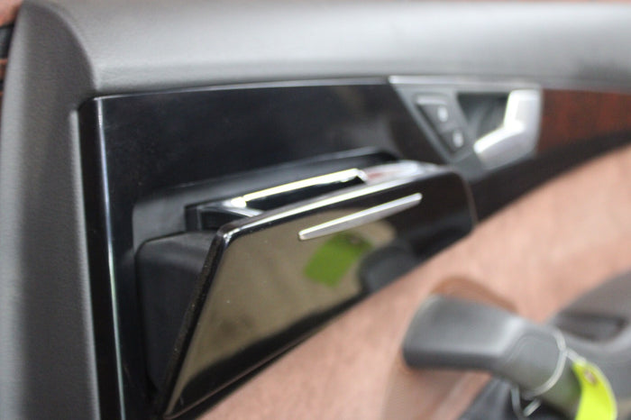 11-18 AUDI A8 REAR RIGHT PASSENGER SIDE INTERIOR DOOR PANEL TRIM OEM 4H4 868 066