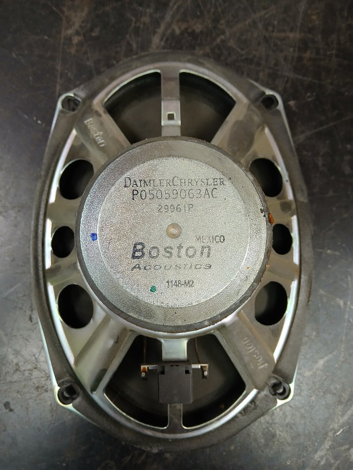 2005-2017 Dodge Chrysler Jeep 6x9in Audio Sound Single Speaker 05059063ac