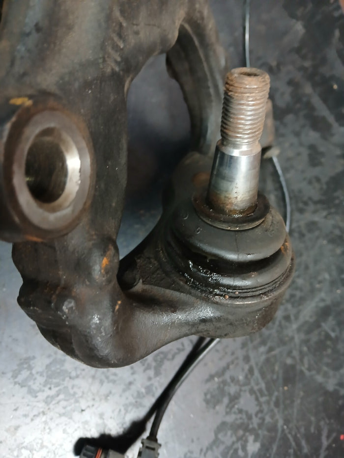 2006-2014 Charger Challenger 300 SRT8 Front Driver LH Spindle Knuckle 05290545AB