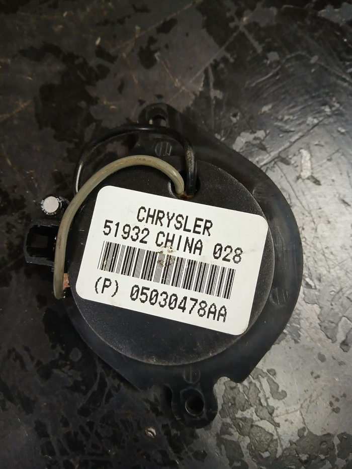 2008-2011 Dodge Caliber Kicker Audio Sound Speaker Tweeter 05030478aa
