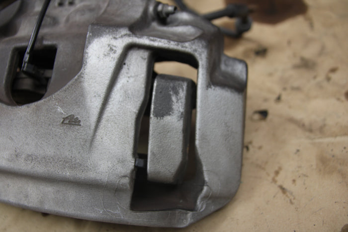 2012-2017 Audi A6 A7 A8 Front Brake Caliper RH Passenger 4G0615124E 4H0615125