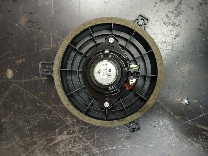 2012-2023 Dodge Challenger Audio Speaker Set of 4 68043045ab 05091042ab