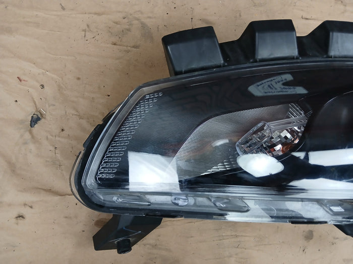 2013-2015 Dodge Dart Front Passenger RH Side Headlight Lamp Assembly 68085140AE