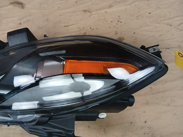 2013-2015 Dodge Dart Front Passenger RH Side Headlight Lamp Assembly 68085140AE