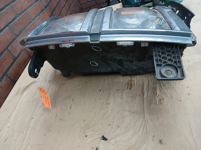 2014-2015 CHEVROLET SILVERADO 1500 DRIVER LH SIDE HEADLIGHT LAMP OEM 23172782