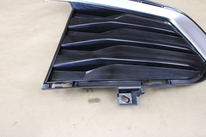 2017-2020 Cadillac XTS Front Left Driver Side Fog Lamp Trim Cover Bezel Chrome