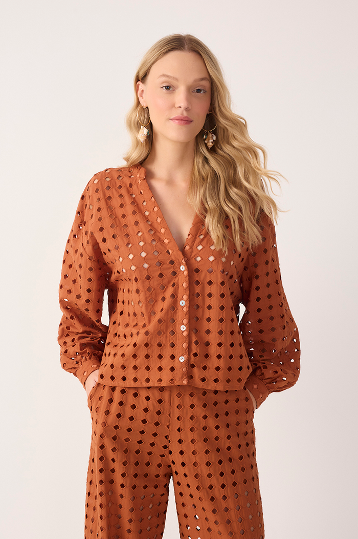 Brown Castanha Lace V Neck Long Sleeve Shirt_5