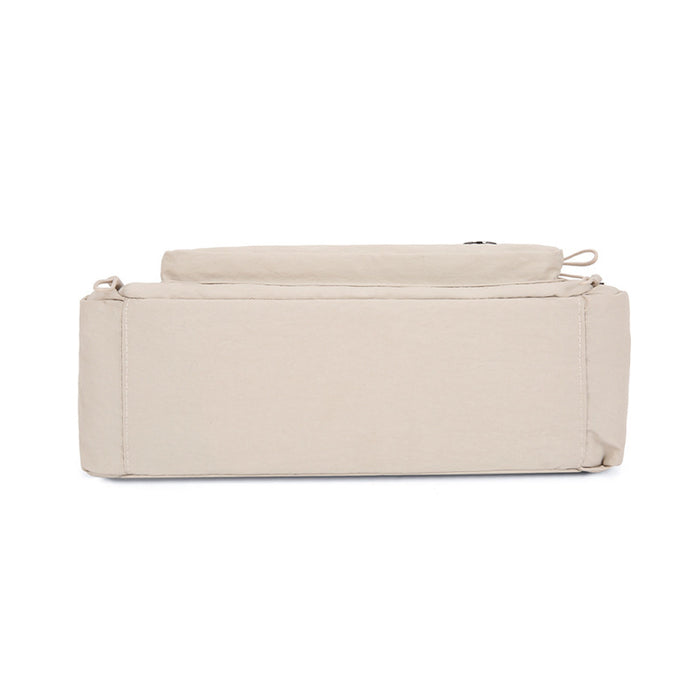 CL1570 - Elegant Lightweight Messenger Bag
