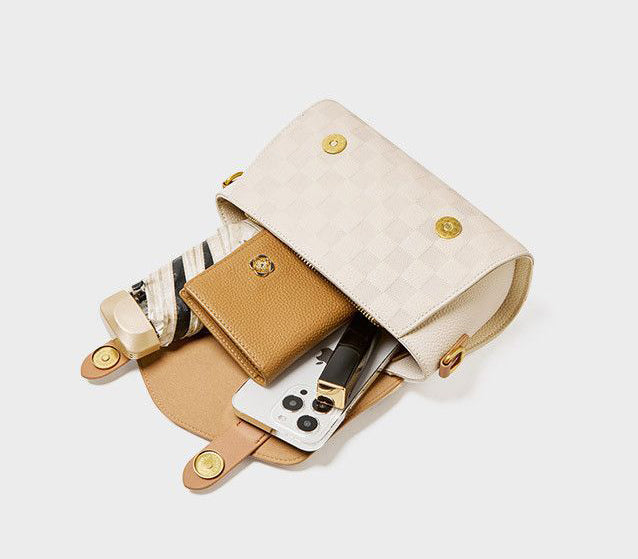 CL1617 - Korean Fashion Messenger Bag