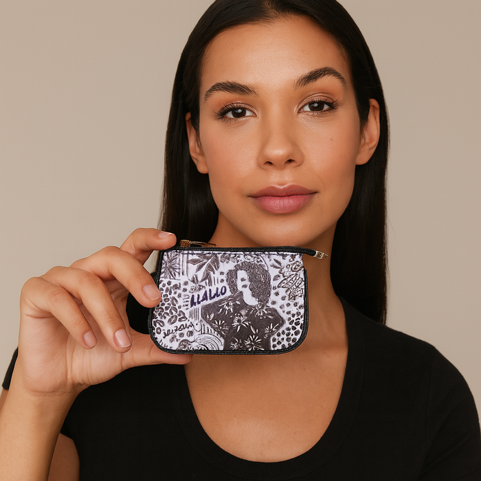 Women's monochrome coin pouch small wallet for travel and daily use-model image