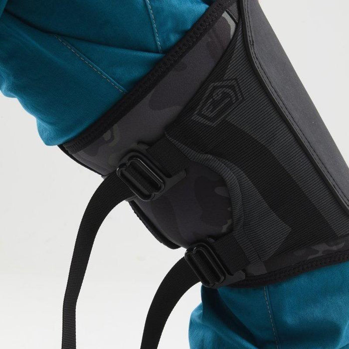 E9 NIB Climbing Knee Pad
