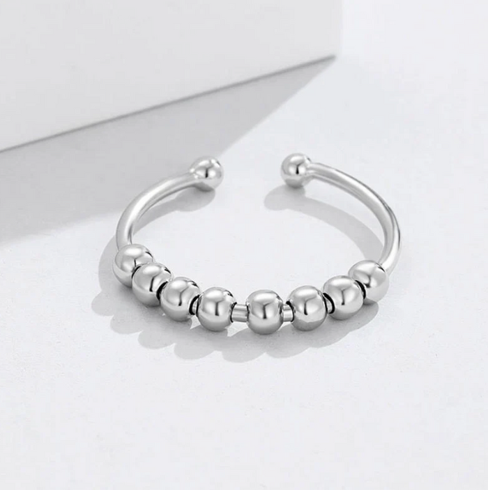 Lunea™ Ball Ring