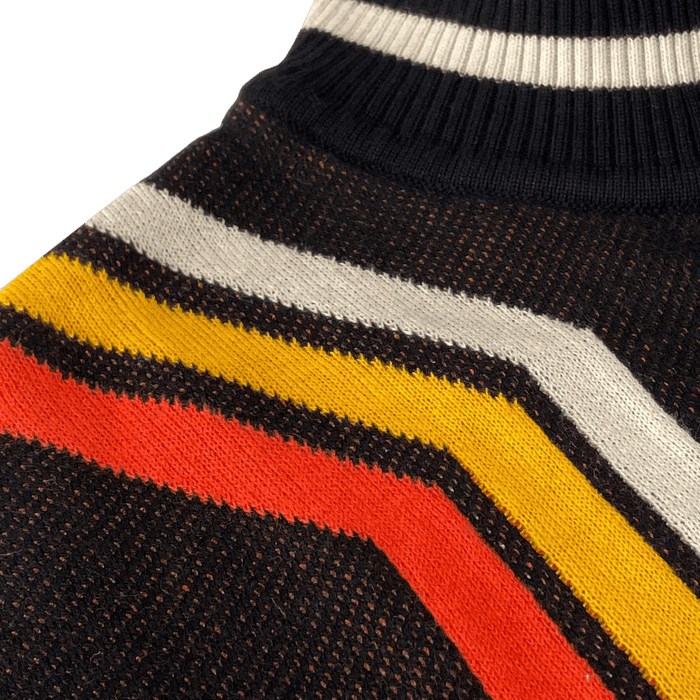 MADCAP Pirelli 60s Mod Textured Knit Mock Turtleneck Jumper in Black