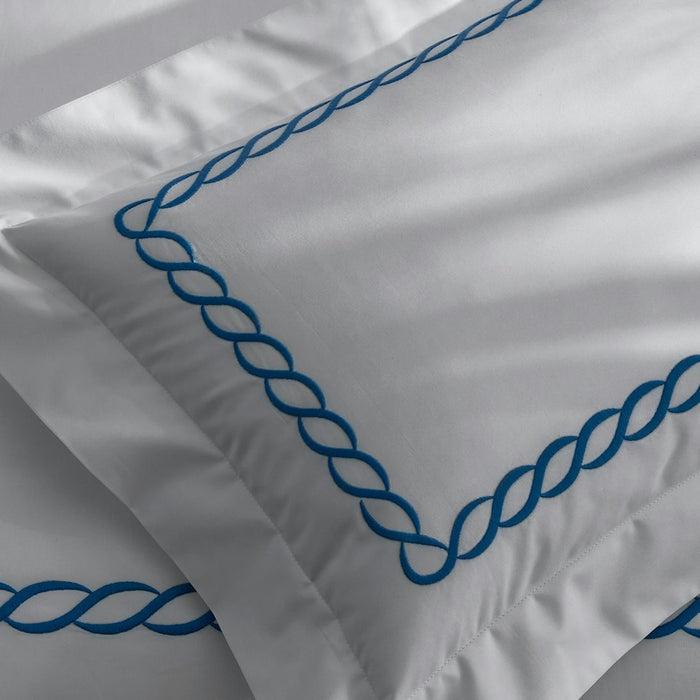 Matouk Classic Chain Bed Linen Collection