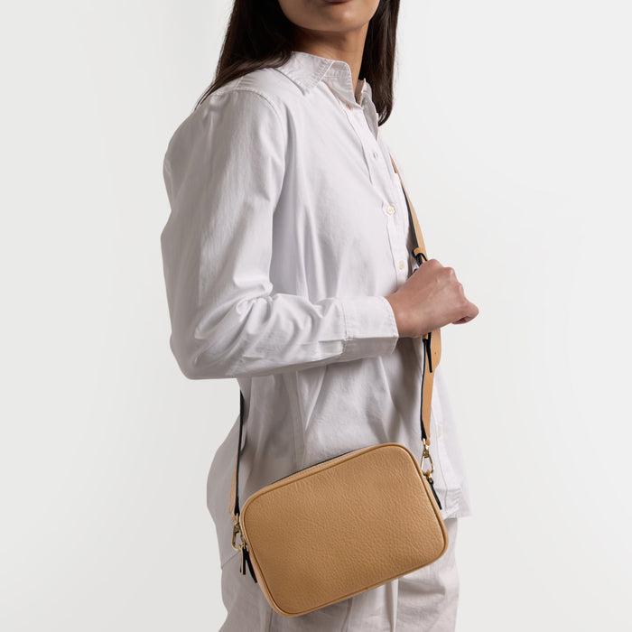 Meadow Double Zip Camera Bag Camel