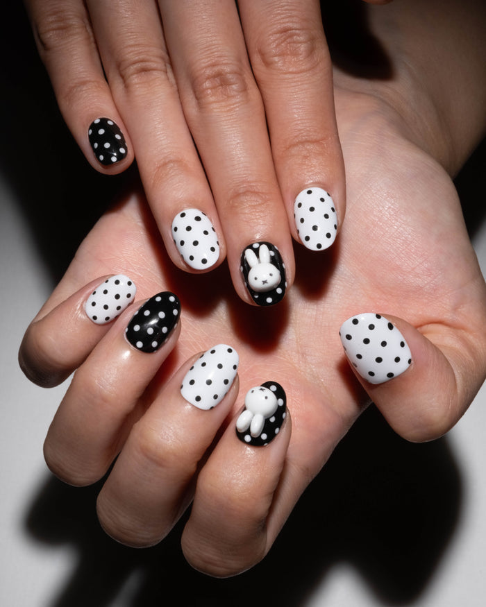 Miffy B&W Polka