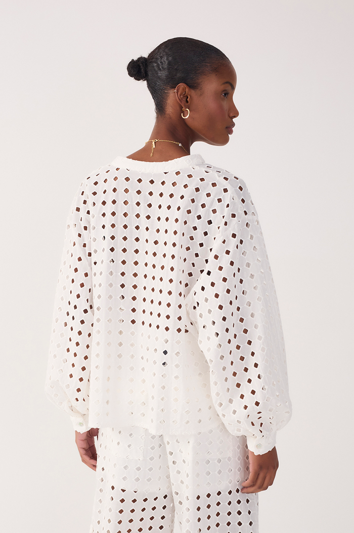 Off-White Lace V Neck Long Sleeve Shirt_5