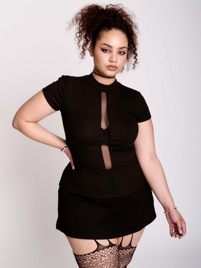 PEEKABOO Top