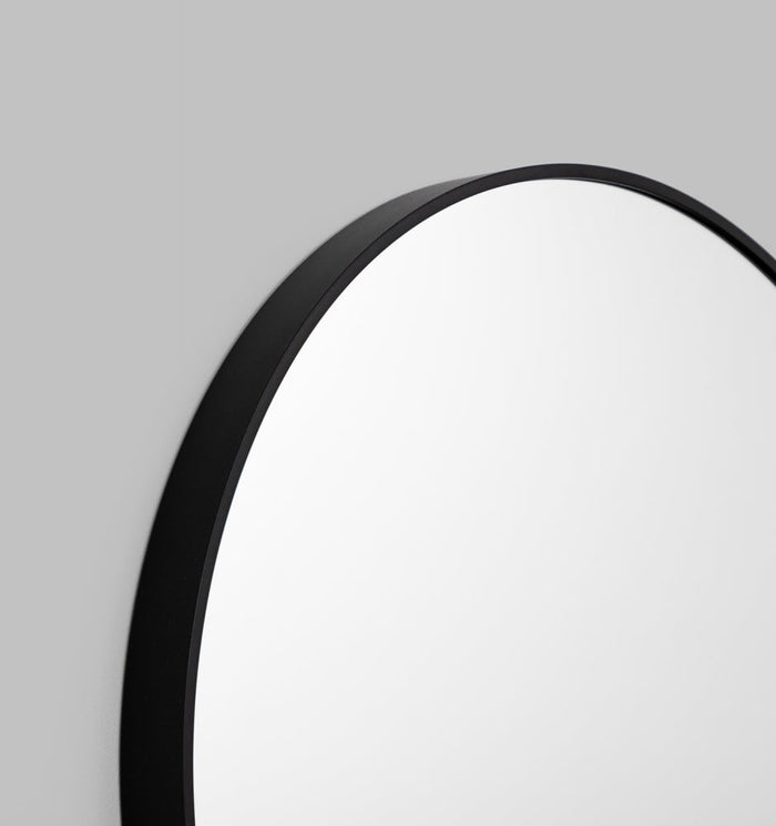 Simplicity Round Metal Mirror | Black