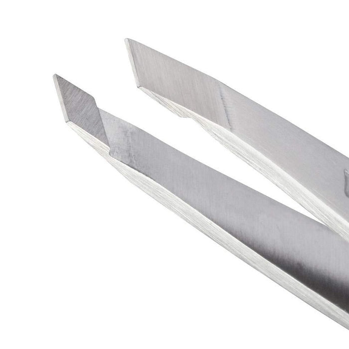 Slant Tweezer Classic | Tweezerman close-up showing sharp precision tips designed for effective hair removal and skincare grooming.