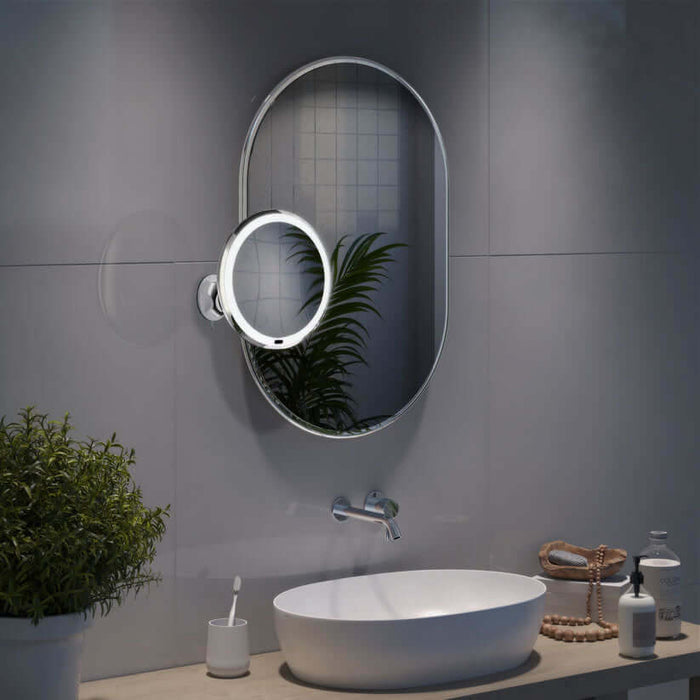 Suction-Cup LED Makeup Mirror in Black or Chrome - Beslagsboden