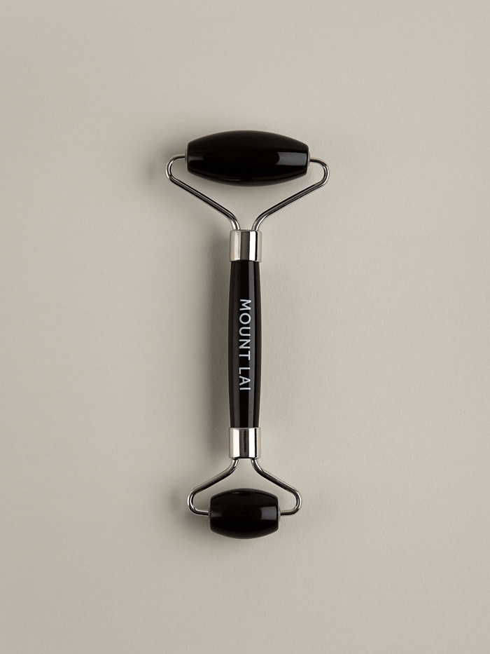 The Warming Black Obsidian Facial Roller