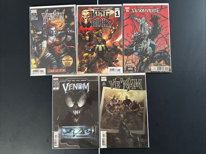 Venom Set bundle. Alpha and Omega. King in Black. First host. Web of Venom