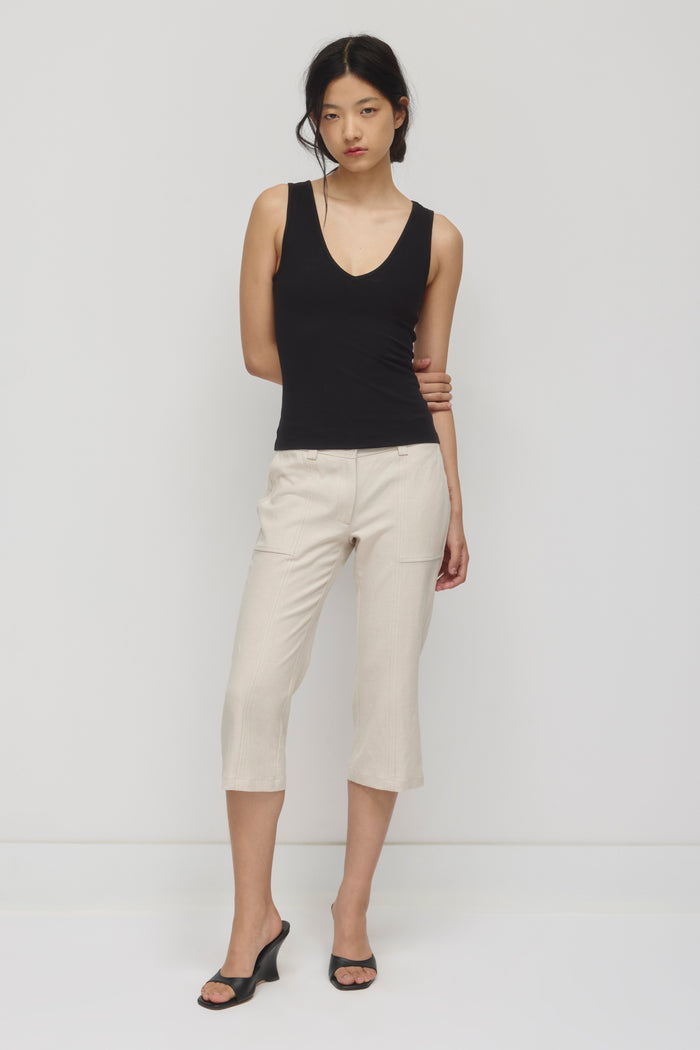 Women's Layn V-Neck Tank in Black