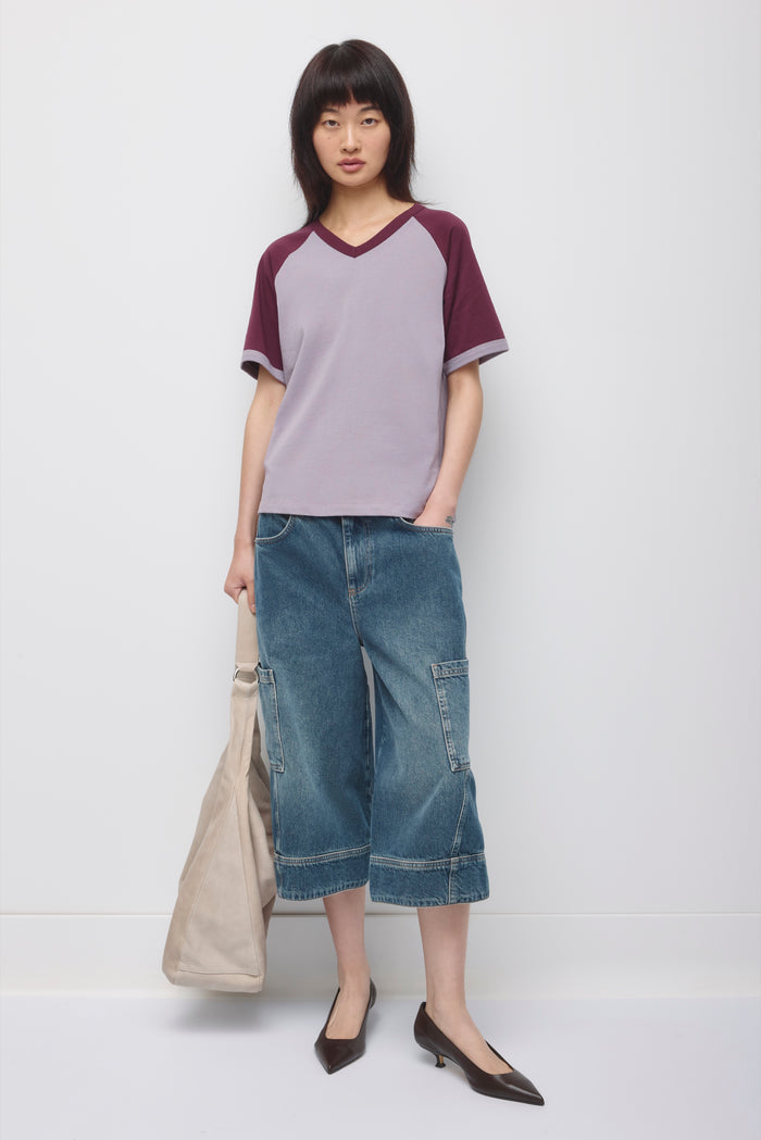 Women's Varsity V-neck Tee in Dusty Grape/Plum