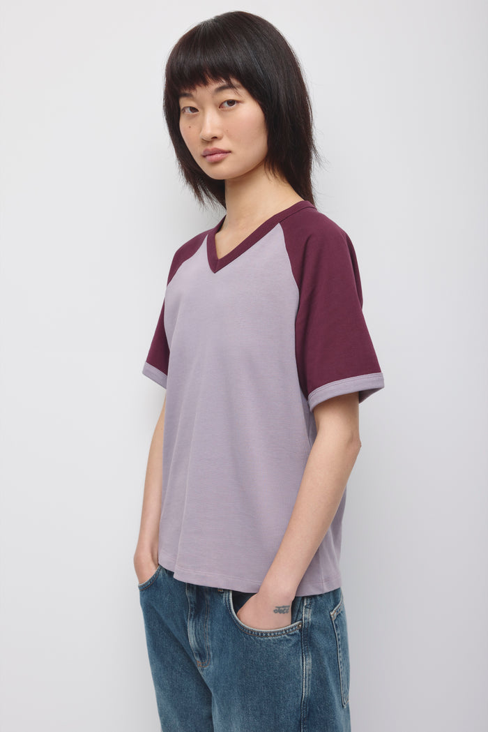 Women's Varsity V-neck Tee in Dusty Grape/Plum