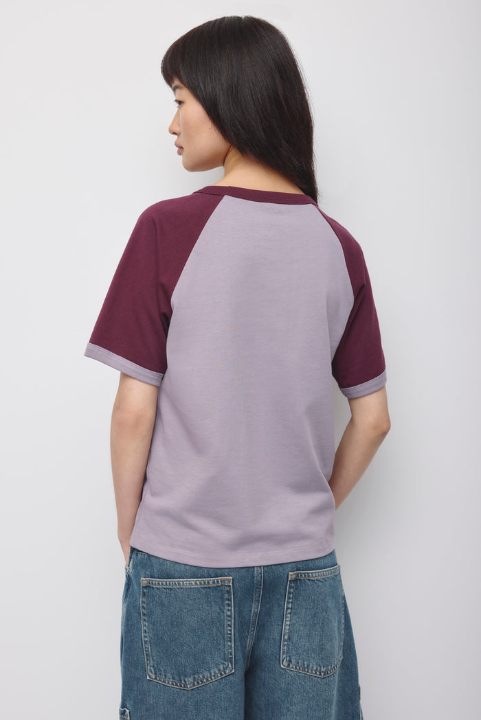 Women's Varsity V-neck Tee in Dusty Grape/Plum