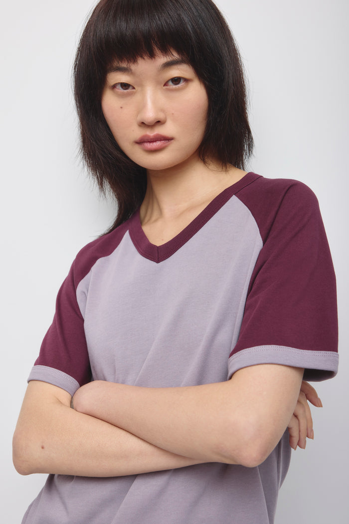 Women's Varsity V-neck Tee in Dusty Grape/Plum